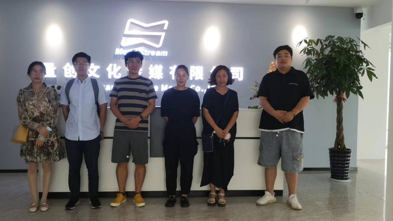 户外短视频拍摄，器材厂家定制是门好生意吗